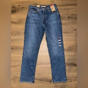 NWT Levi’s Wedgie Straight Jean